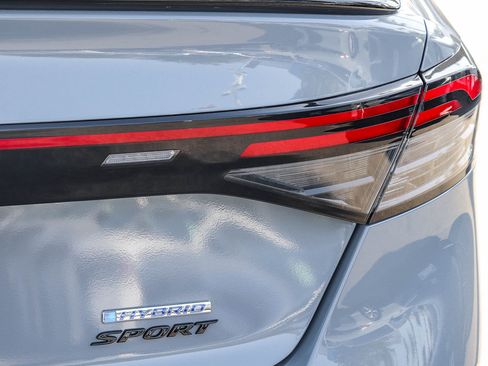 Used 2025 Honda Accord Sport image 9