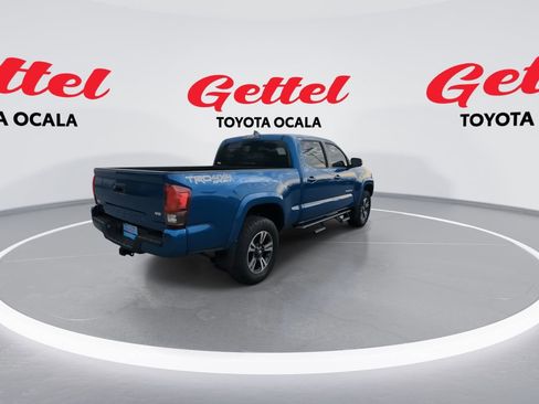 Used 2018 Toyota Tacoma TRD Sport w/ Technology Package image 8