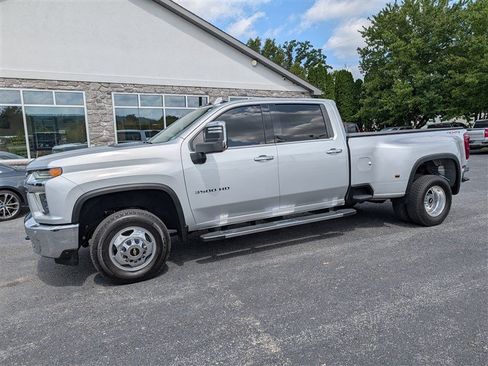 Used 2021 Chevrolet Silverado 3500 LTZ w/ LTZ Plus Package AWD/4WD image 3