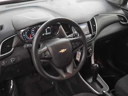 Used 2020 Chevrolet Trax LS w/ Tint and Cruise Package AWD/4WD image 20