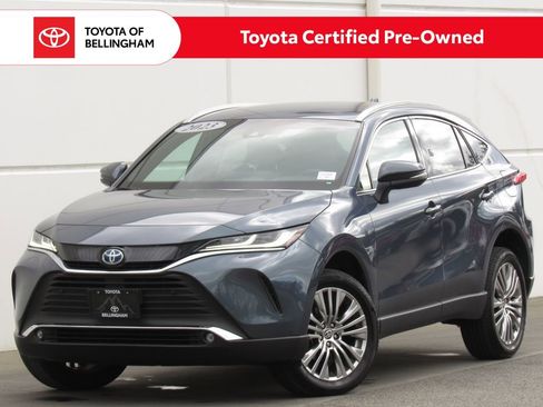 Used 2023 Toyota Venza XLE image 1