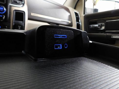 Used 2015 RAM 3500 Laramie Longhorn image 37