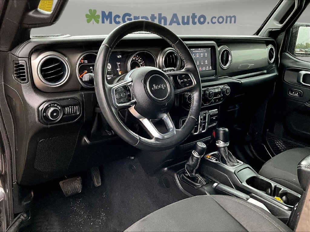Used 2018 Jeep Wrangler Unlimited Sahara w/ Safety Group AWD/4WD image 19