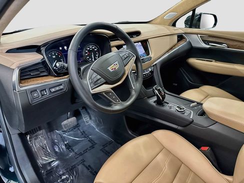 Used 2024 Cadillac XT5 Premium Luxury w/ Platinum Package AWD/4WD image 9