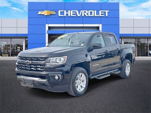 Certified 2022 Chevrolet Colorado LT w/ Luxury Package image 2