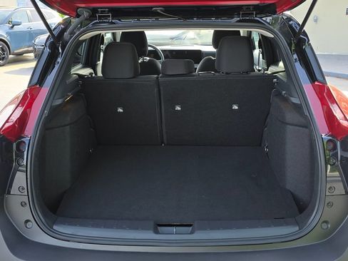 Used 2025 Nissan Kicks SV w/ Charging Package AWD/4WD image 14