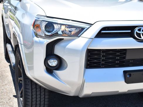 Used 2023 Toyota 4Runner SR5 Premium w/ Moonroof Package RWD image 20