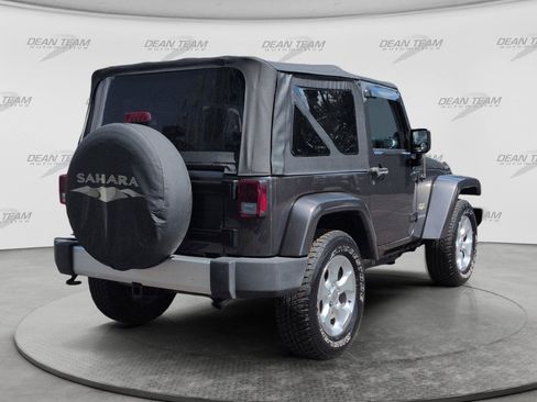 Used 2014 Jeep Wrangler Sahara w/ Connectivity Group AWD/4WD image 7