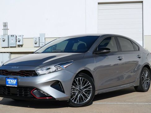 Used 2024 Kia Forte GT-Line FWD image 2