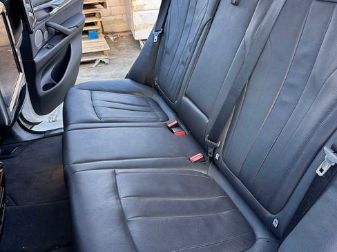 Used 2015 BMW X5 xDrive50i image 14