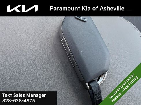 New 2026 Kia Carnival FWD image 28