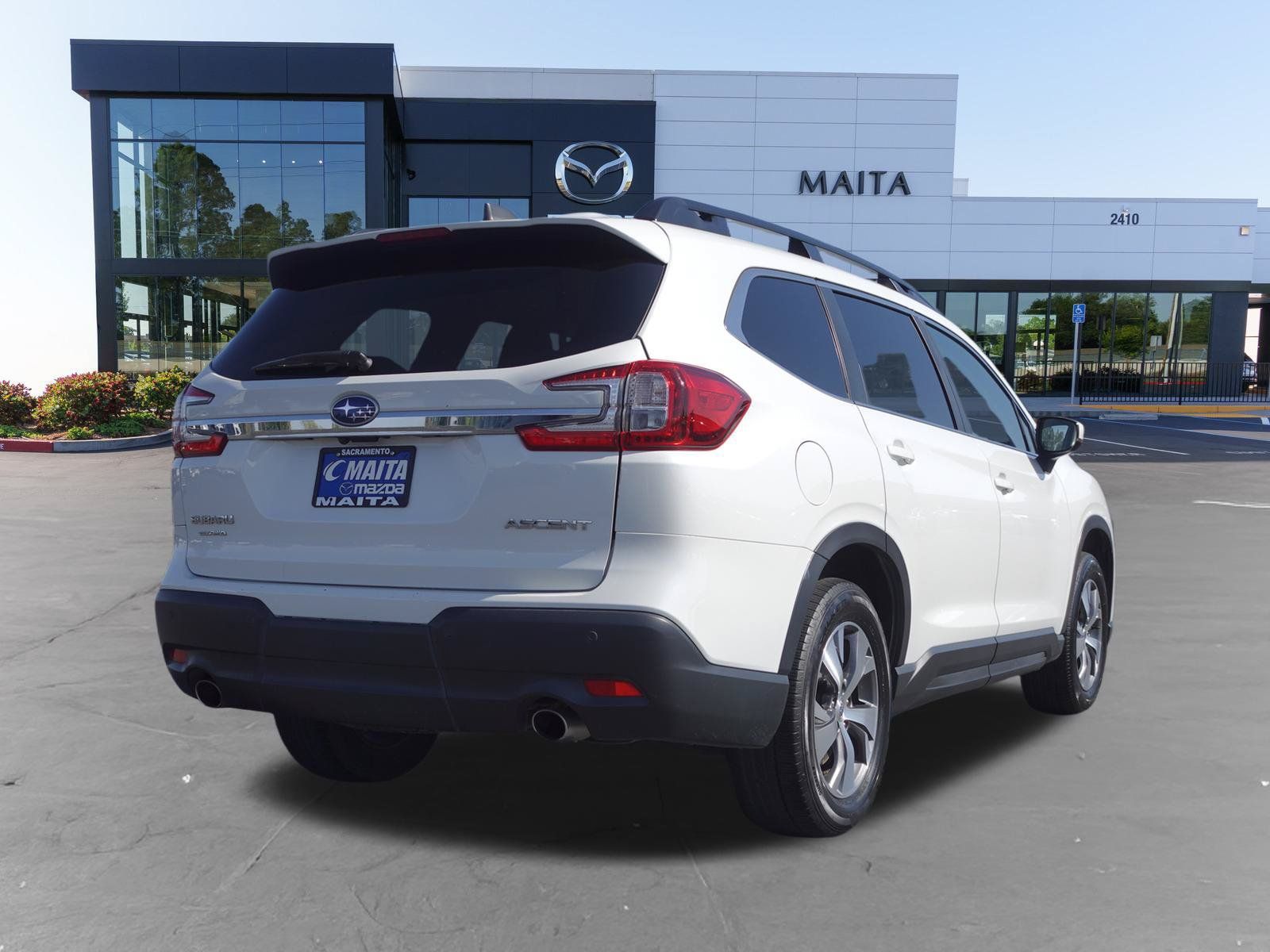 Used 2025 Subaru Ascent Premium AWD/4WD image 3