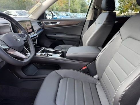New 2026 Volkswagen Atlas Cross Sport SEL AWD/4WD image 13