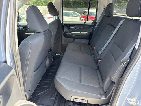 Used 2024 Honda Ridgeline Sport image 10