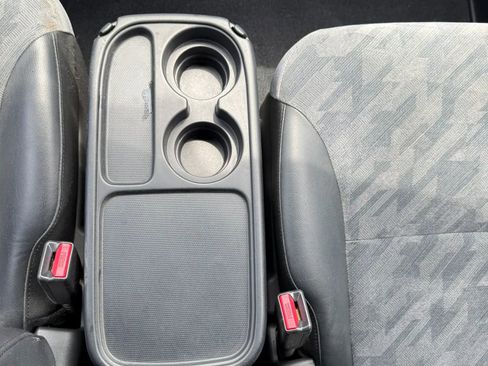 Used 2004 Honda CR-V EX image 13