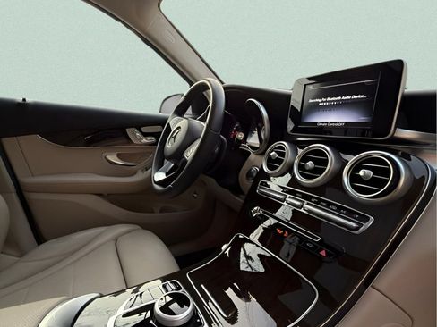 Used 2017 Mercedes-Benz GLC 300 image 16