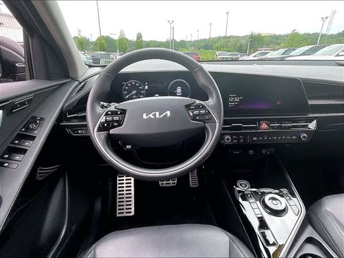 Used 2024 Kia Niro Wave FWD image 17