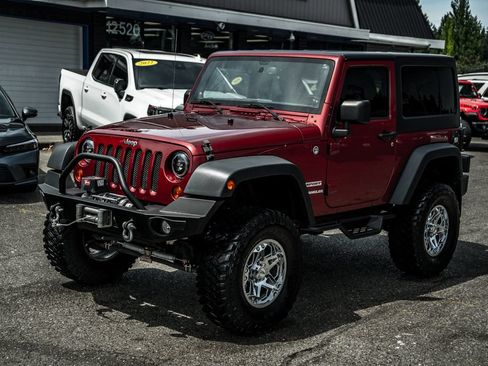 Used 2013 Jeep Wrangler Sport AWD/4WD image 4