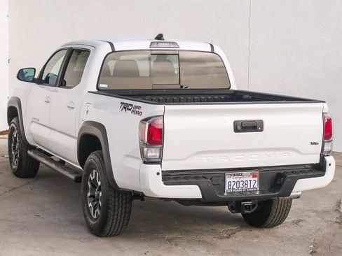 Used 2021 Toyota Tacoma TRD Off-Road w/ TRD Premium Off Road Package image 9