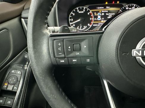 Used 2023 Nissan Rogue SV w/ SV Premium B Package image 27