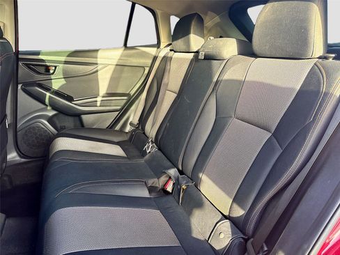 Used 2018 Subaru Crosstrek 2.0i Premium w/ Eyesight System image 25