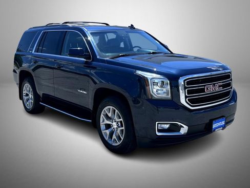 Certified 2018 GMC Yukon SLT w/ Open Road Package AWD/4WD image 3