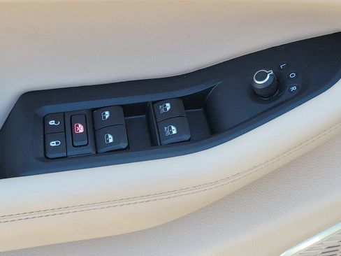 Used 2022 Jeep Grand Cherokee Limited AWD/4WD image 28