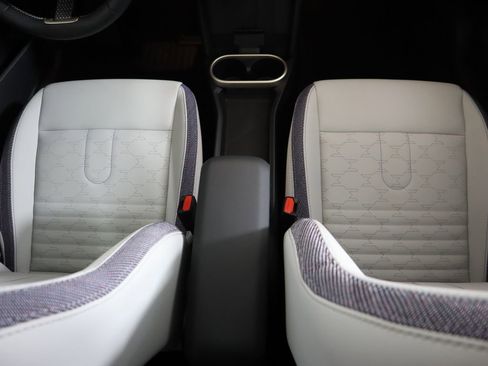 Certified 2025 MINI Cooper S image 16