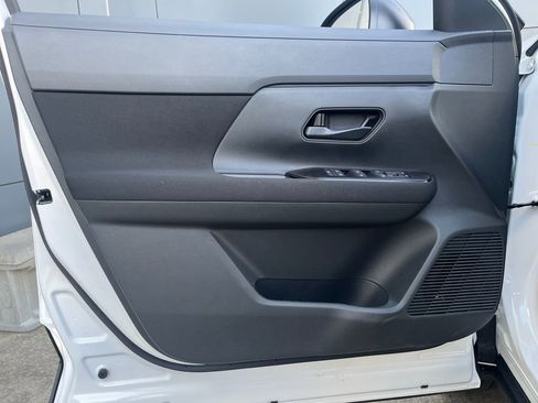 New 2026 Nissan Kicks S image 11