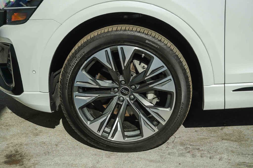 Used 2023 Audi Q8 Premium Plus w/ Premium Plus Package AWD/4WD image 9