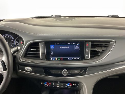 Used 2024 Buick Enclave Premium image 14