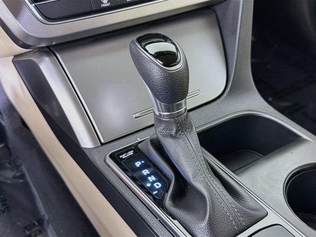 Used 2017 Hyundai Sonata SE FWD image 16