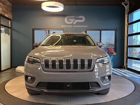 Used 2021 Jeep Cherokee Latitude Lux w/ Sun & Sound Group AWD/4WD image 8