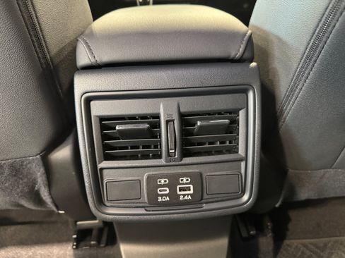 Used 2026 Subaru Outback Premium AWD/4WD image 15
