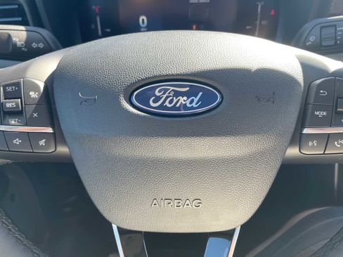 New 2025 Ford Maverick Lariat w/ Black Appearance Package image 13