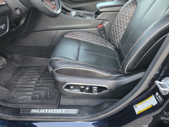 Used 2024 Jeep Grand Cherokee Summit w/ Adv Protech Group IV AWD/4WD image 19