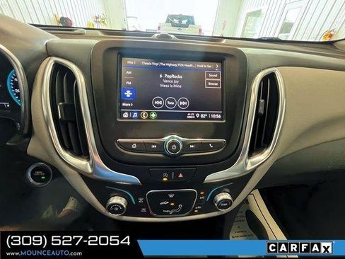 Used 2022 Chevrolet Equinox LS AWD/4WD image 18