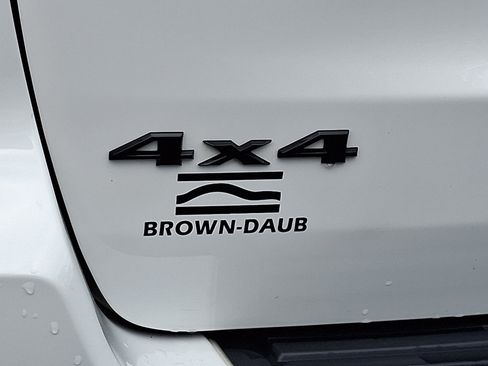 Certified 2021 Jeep Grand Cherokee Laredo X AWD/4WD image 30