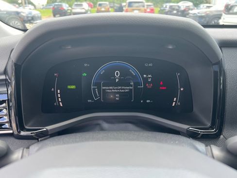 New 2026 Toyota Camry Hybrid FWD image 29