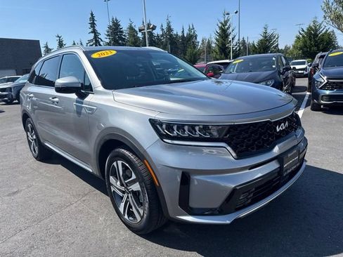 Certified 2023 Kia Sorento EX AWD/4WD image 3