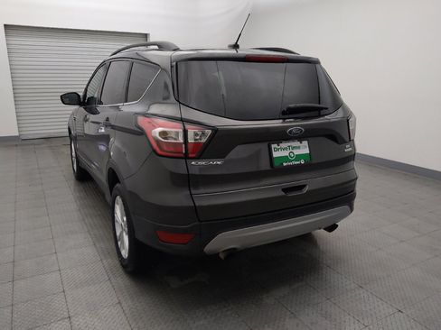 Used 2018 Ford Escape SE FWD image 6