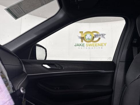 New 2026 Jeep Grand Cherokee L Limited image 28