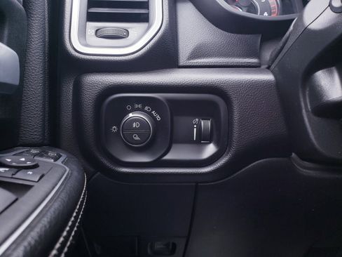 Used 2024 RAM 2500 Big Horn w/ Sport Appearance Package image 37