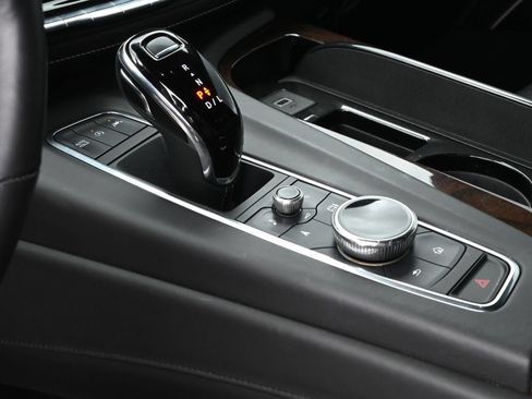 Certified 2023 Cadillac Escalade Premium Luxury Platinum AWD/4WD image 13