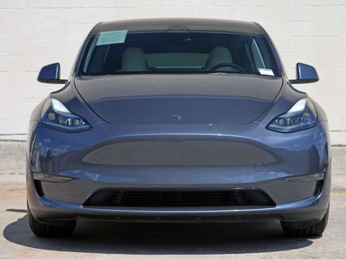 Used 2023 Tesla Model Y Performance AWD/4WD image 6