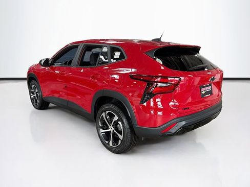 New 2026 Chevrolet Trax RS w/ Driver Confidence Package FWD image 8