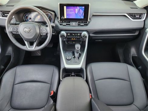 Used 2024 Toyota RAV4 XLE Premium image 21