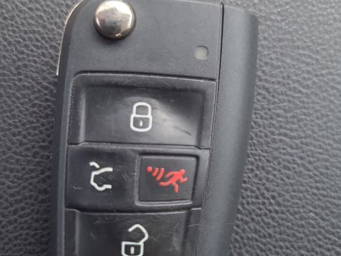 Used 2025 Volkswagen Jetta S FWD image 28