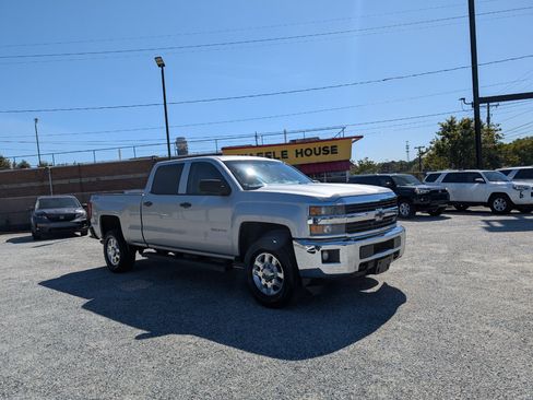 Used 2015 Chevrolet Silverado 2500 LT w/ Z71 Package, Off-Road image 3