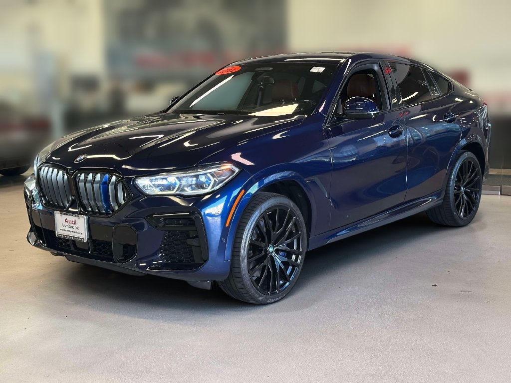 Used 2022 BMW X6 M50i w/ Executive Package AWD/4WD image 3